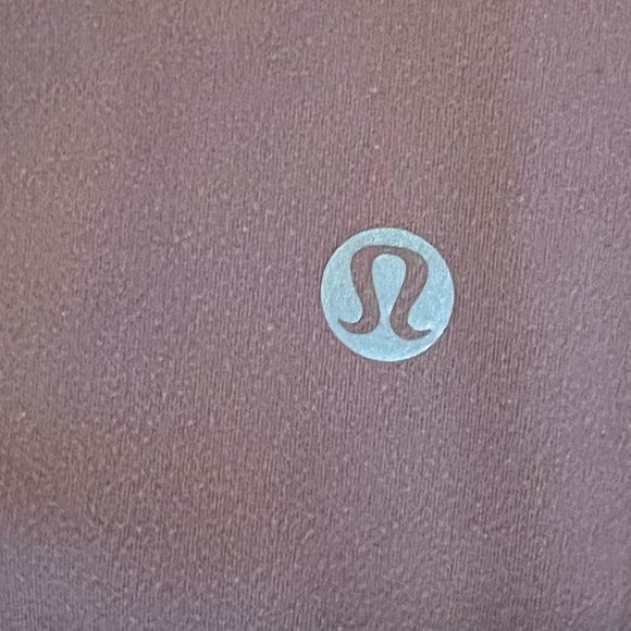 Lululemon - Picture 2 of 2